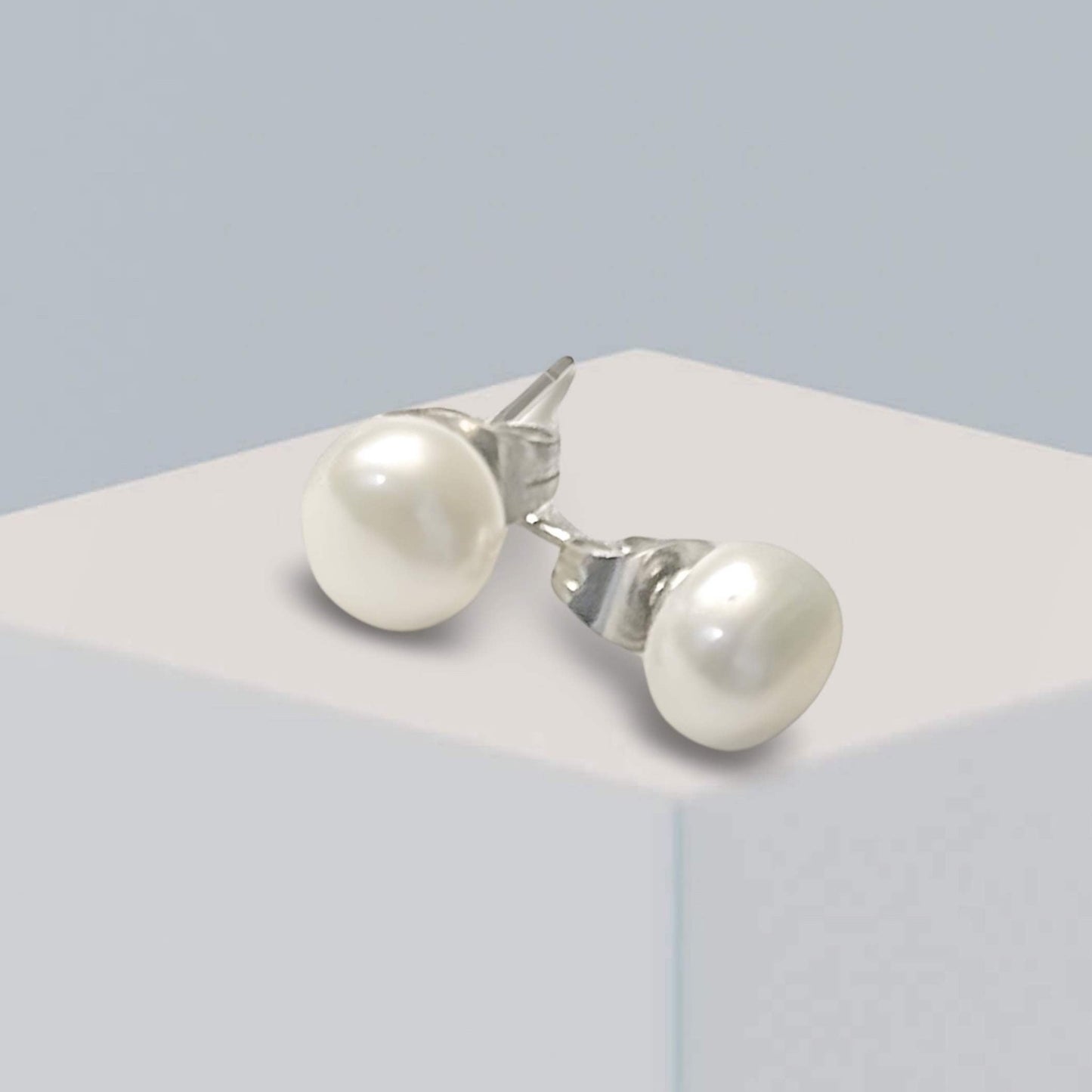 Classic Pearl Necklace and Earrings Set