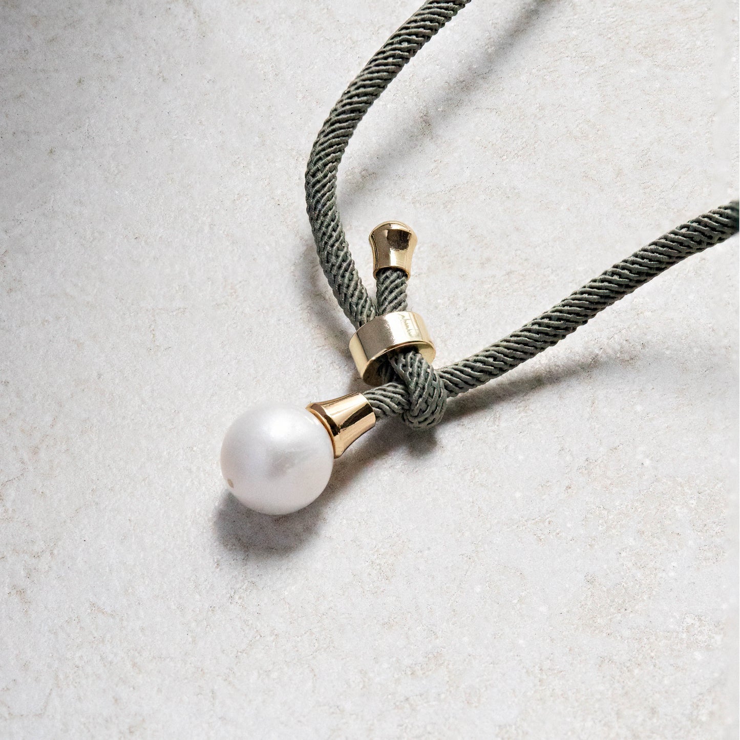 Single Pearl on Olive Rope Necklace