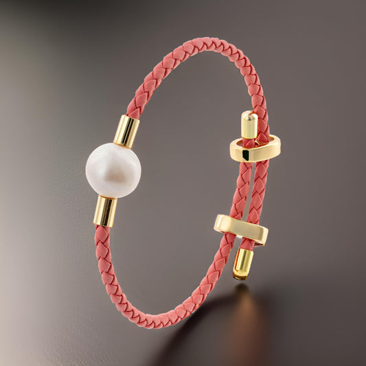 Single White Pearl on Pomelo Color Bracelet